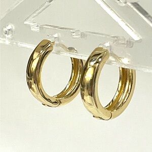 Small Chunky Elegant Gold Tone Hoop Earrings